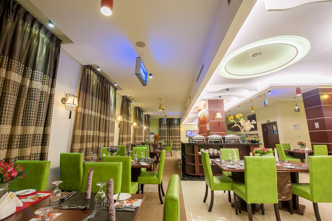 Grand Pela Hotel & Suites Abuja Exteriör bild